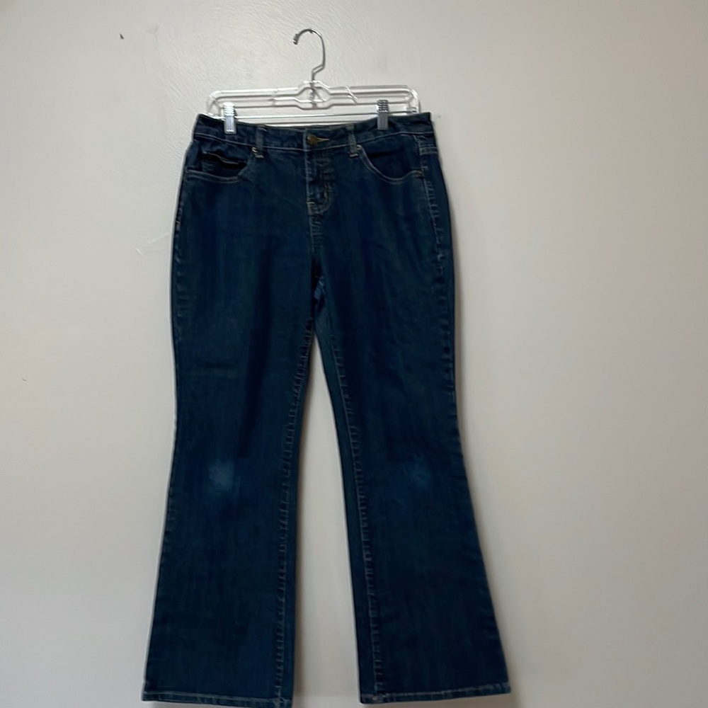 Nice blue jeans. Sz 8 petite
